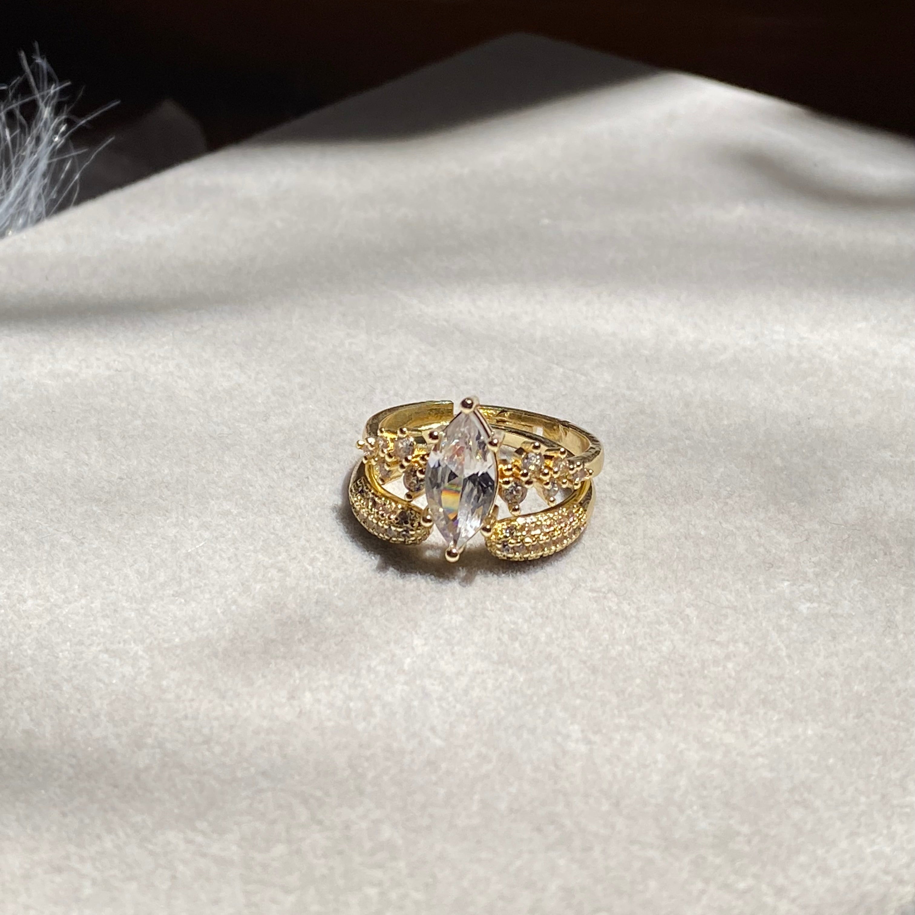 Marquise Queen Ring
