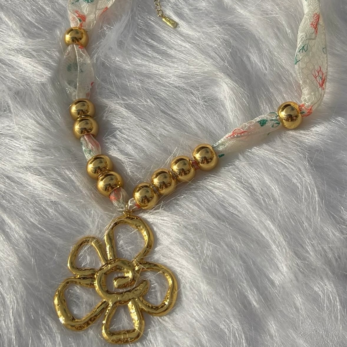 Flower necklace