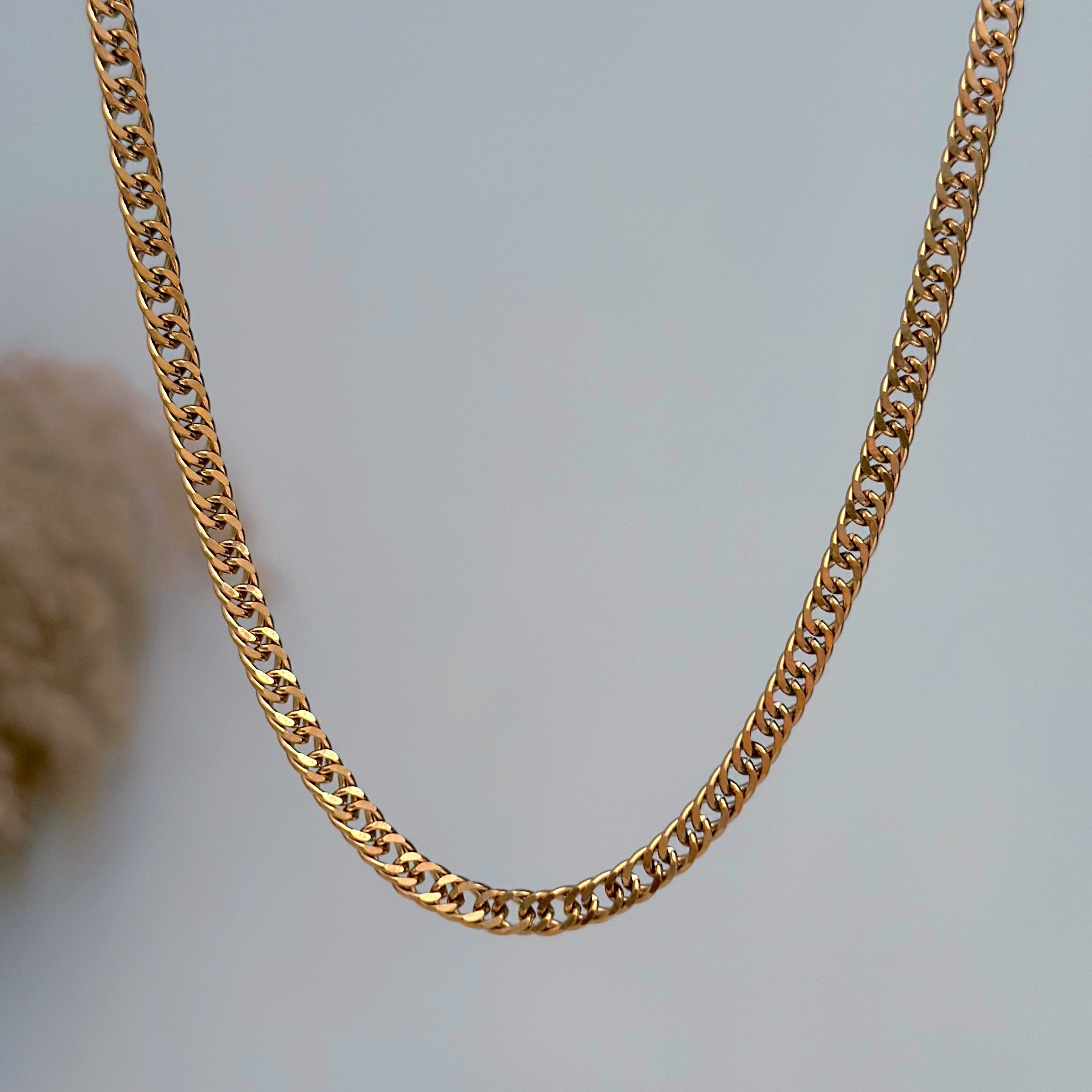 Sleek Chain