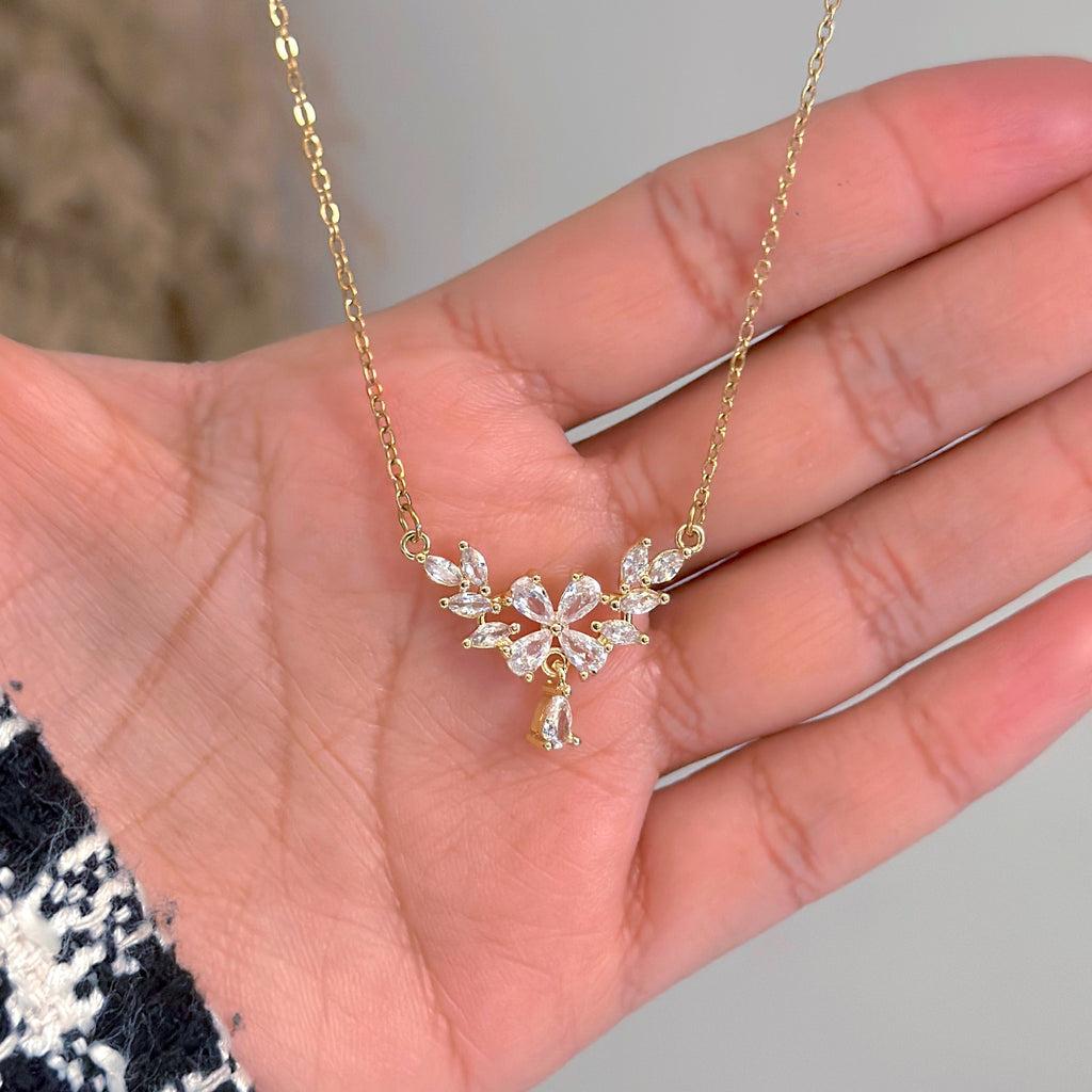 Zircon Flower Necklace