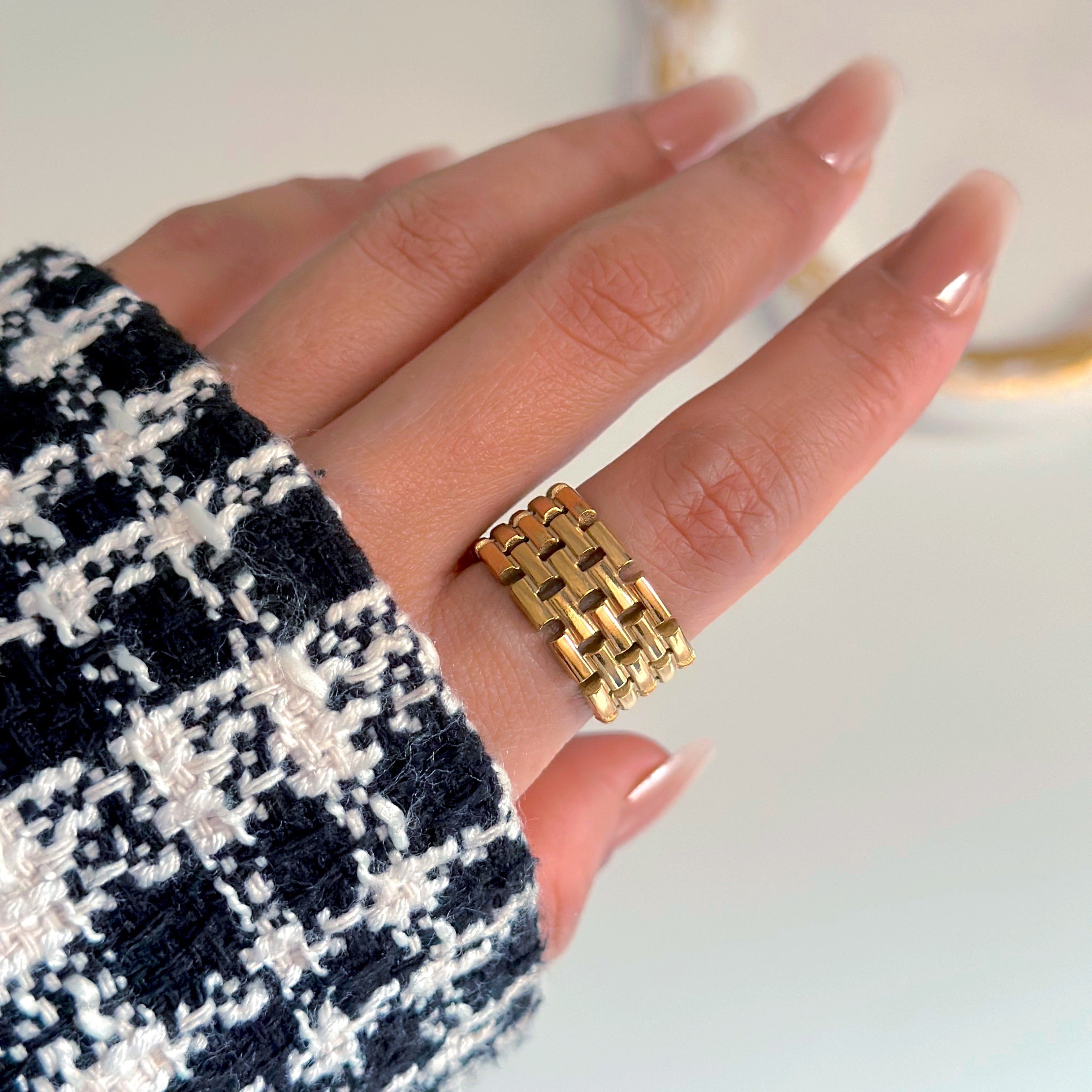 Free Size Ring