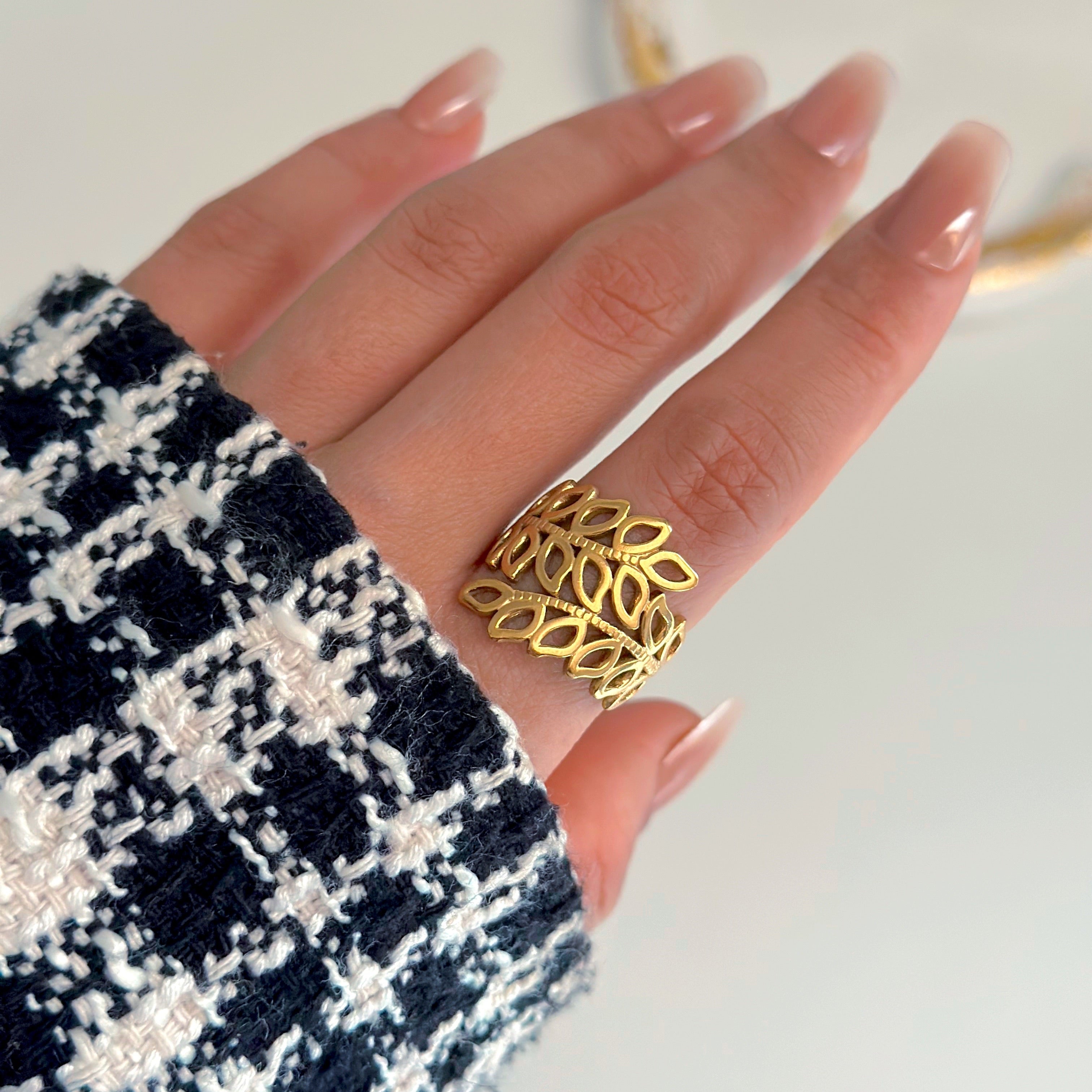 Free Size Ring